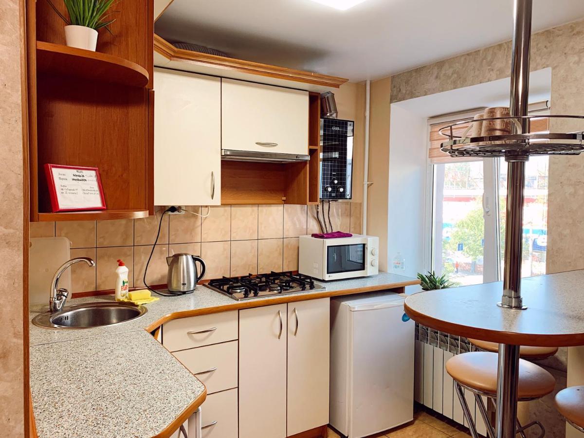Apartment - Sobornyi Prospekt 97 Zaporizhia Exterior foto