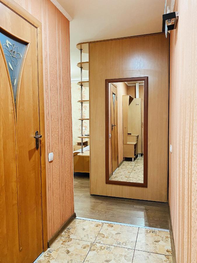 Apartment - Sobornyi Prospekt 97 Zaporizhia Exterior foto
